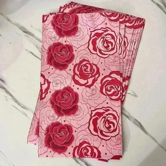 10 6x9 self adhesive poly mailers red and pink florals throughout - Picture 4 of 4